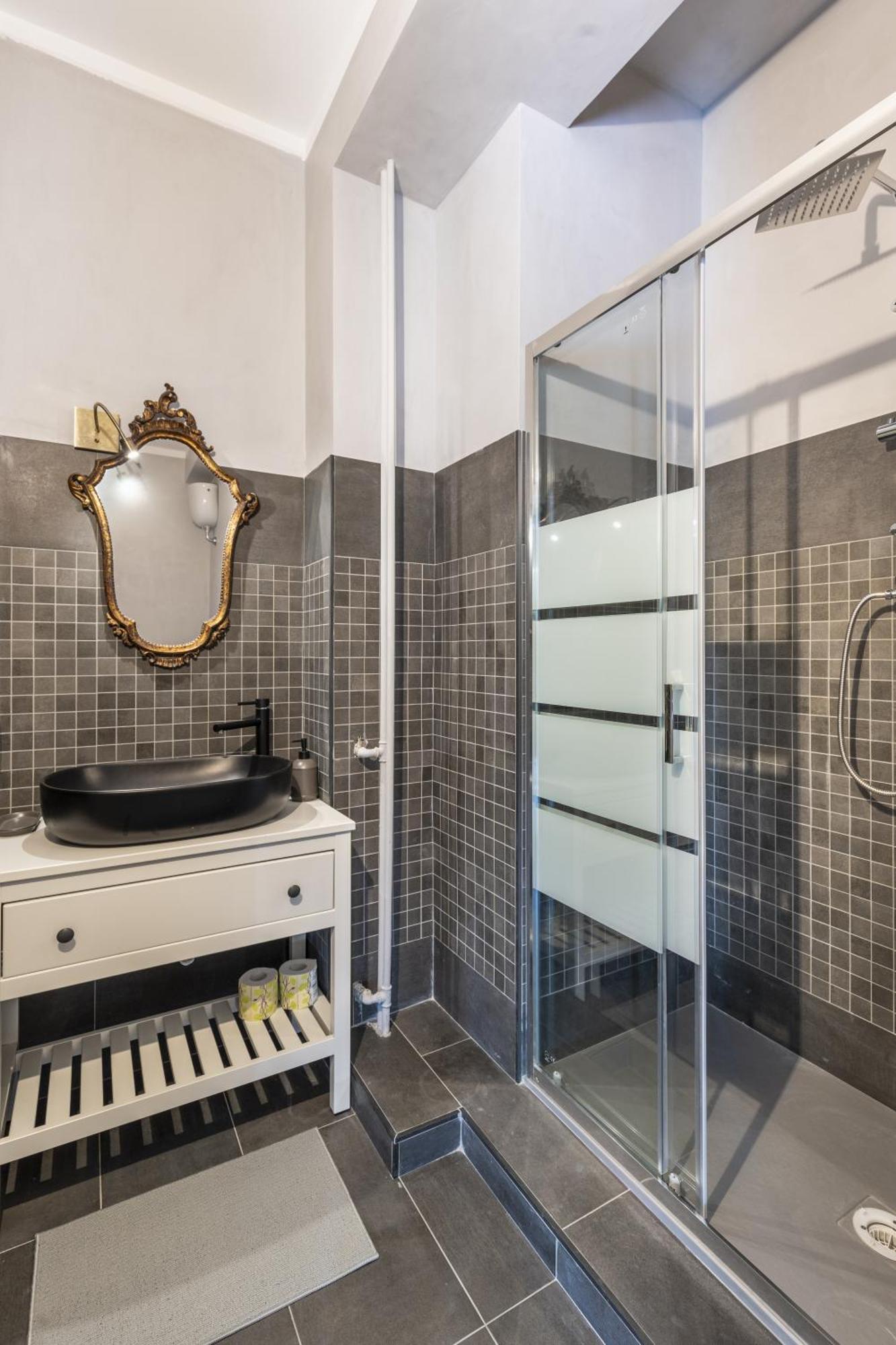 Vatican 2bedr Apartamento